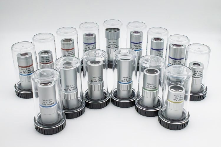 Flat Field Super Achromatic Objective Lens.